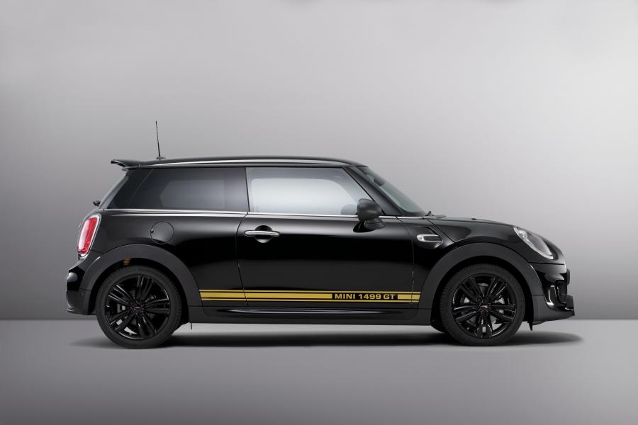  Mini Cooper 1499 GT (F56) 2017 года  (UK) (фото 3 из 30)